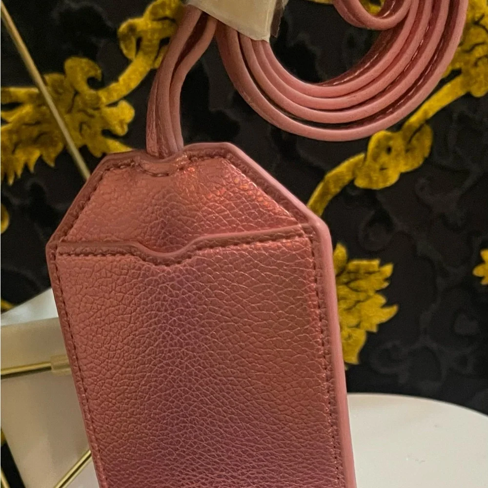 Kurt Geiger Metallic Pink Lanyard w/ Patterned Box. NWT - Picture 6 of 9